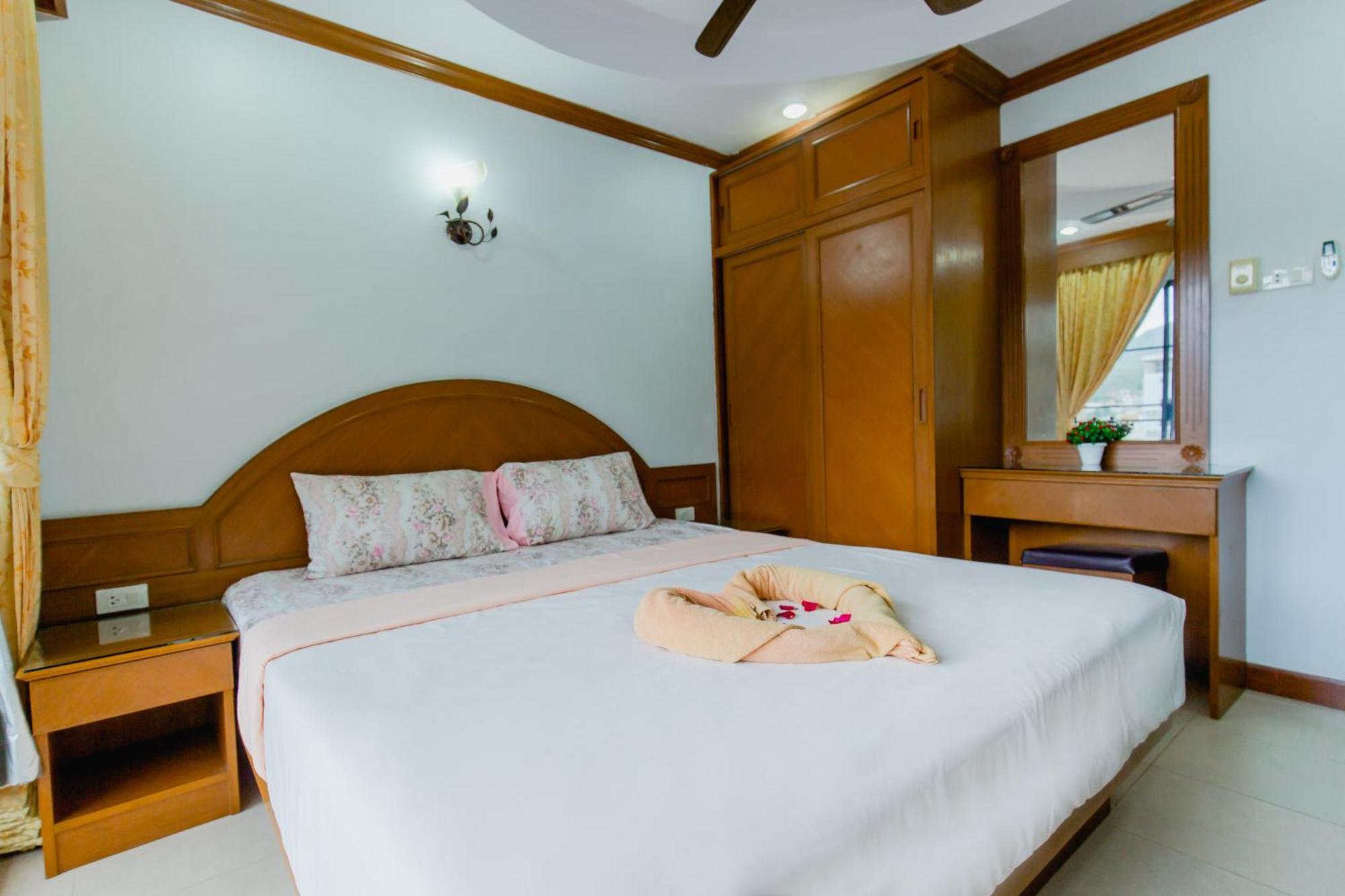 อาร์เค เกสท์เฮ้าส์ Hotel Patong ภายนอก รูปภาพ