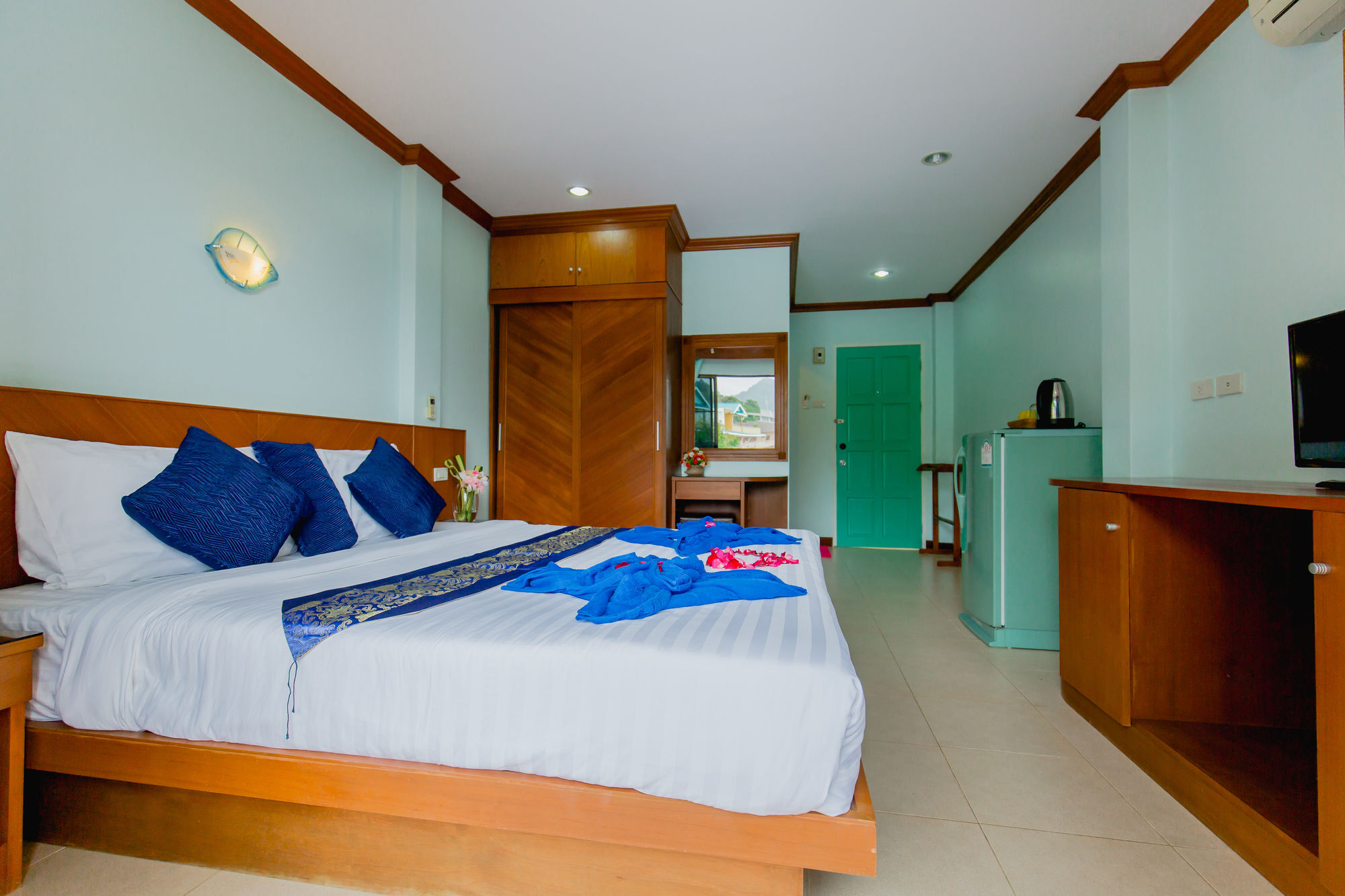 อาร์เค เกสท์เฮ้าส์ Hotel Patong ภายนอก รูปภาพ